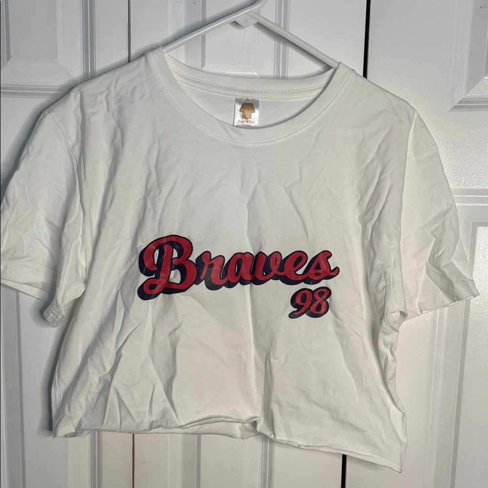 Morgan Wallen White Braves 98 Graphic Crop T-Shirt